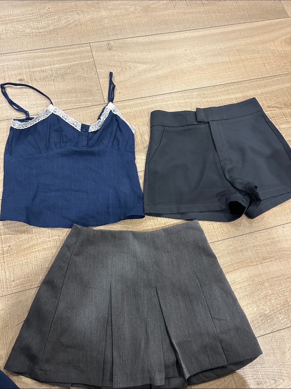 Navy Lace-Trim Cami with Black Shorts & Charcoal Pleated Skort- Shein bundle XS